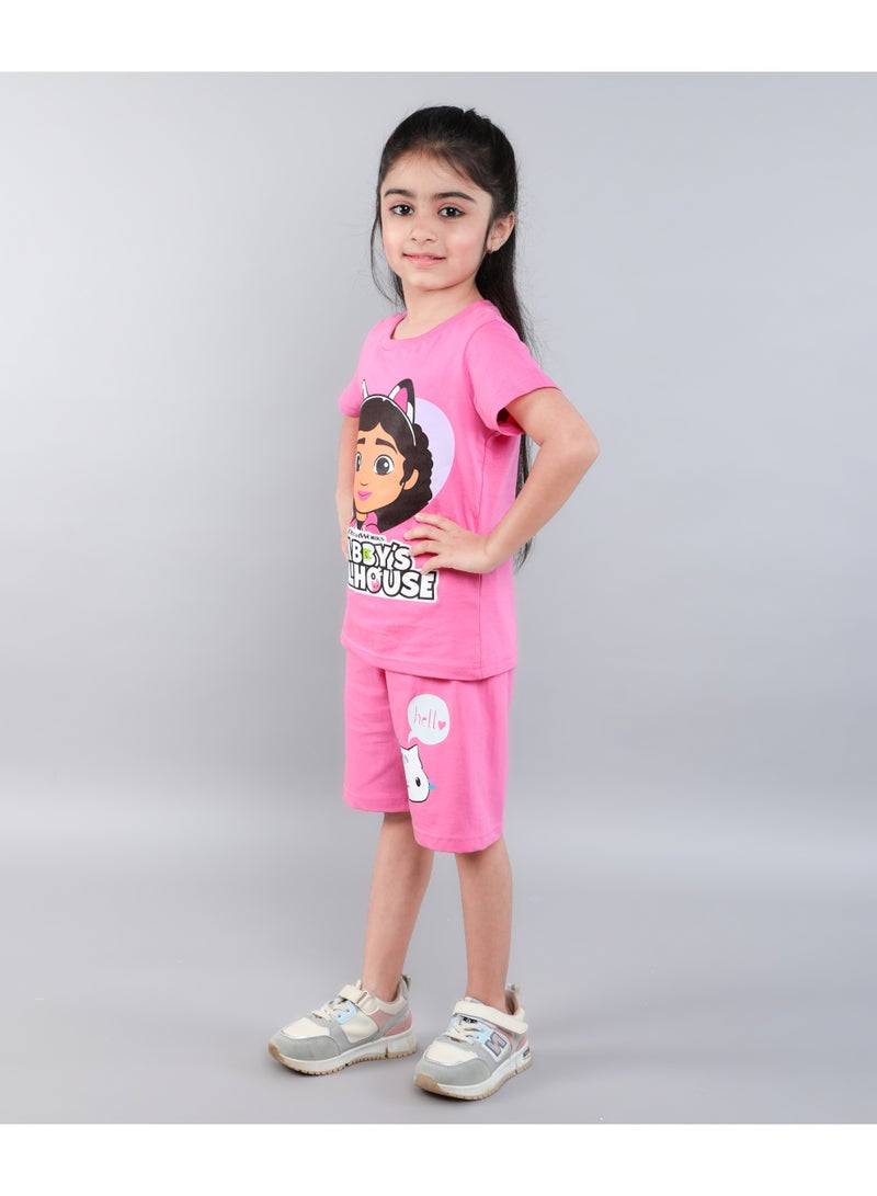 غابيز دول هاوس بيت الدمى غابي - طقم قصير الأكمام وشورت للبنات - Image 3