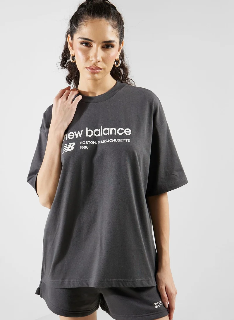 New Balance Linear Heritage Jersey Oversized T-Shirt