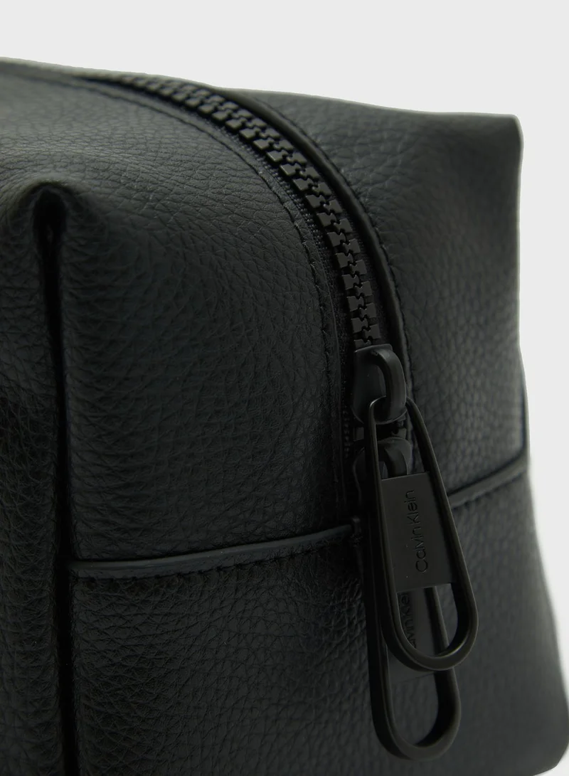 CALVIN KLEIN Essential Washbag