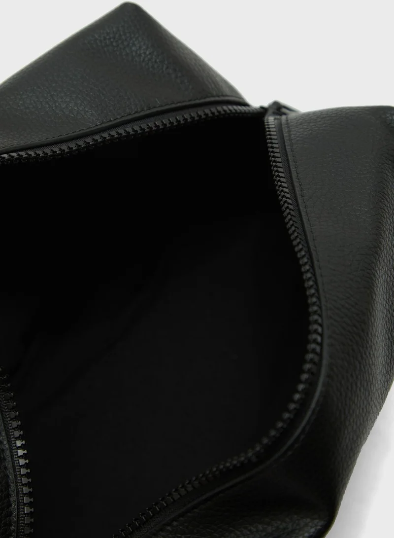 CALVIN KLEIN Essential Washbag