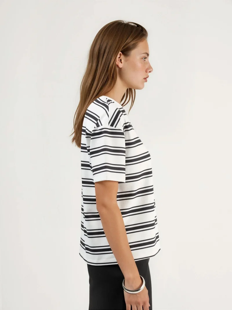 هيكاب Oversized Striped Crew Neck T-Shirt