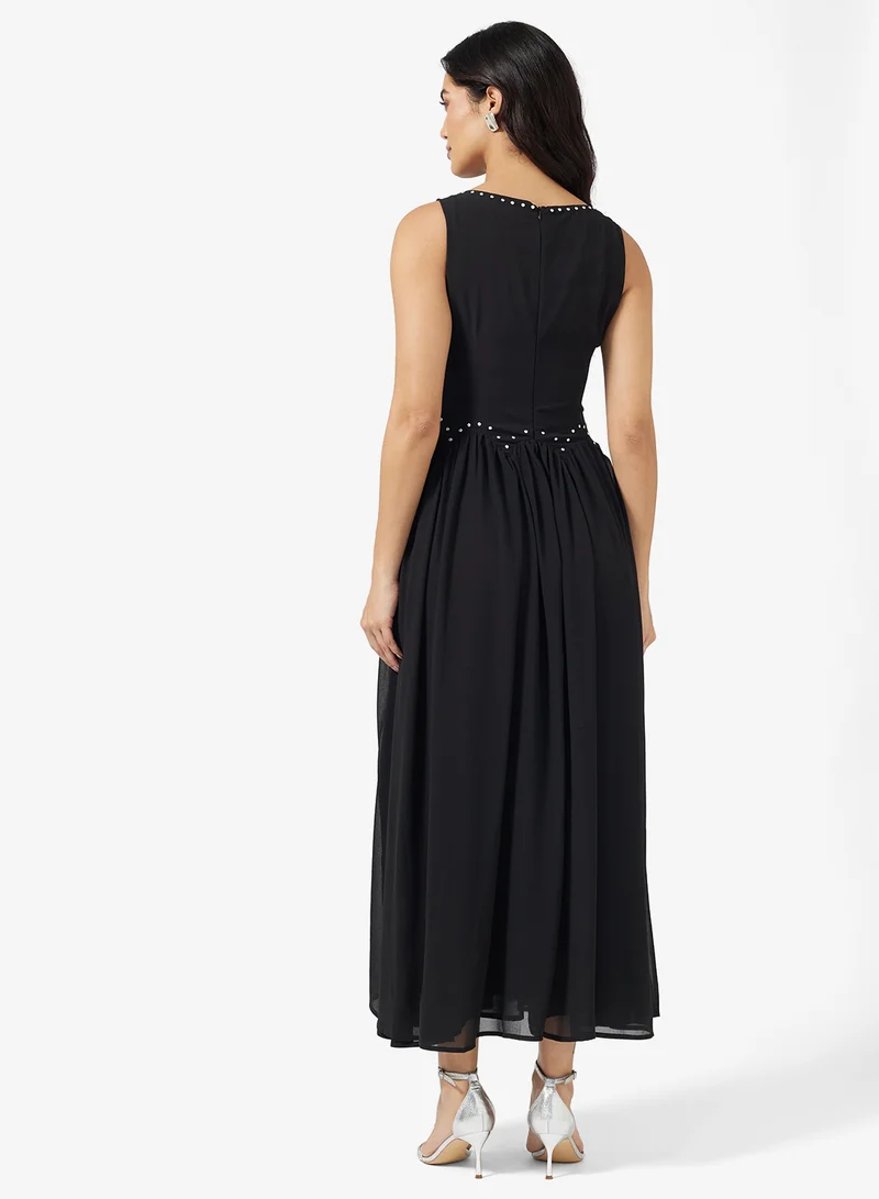 Never fully Dressed Mesh Detailed Sleeveless Maxi Dress