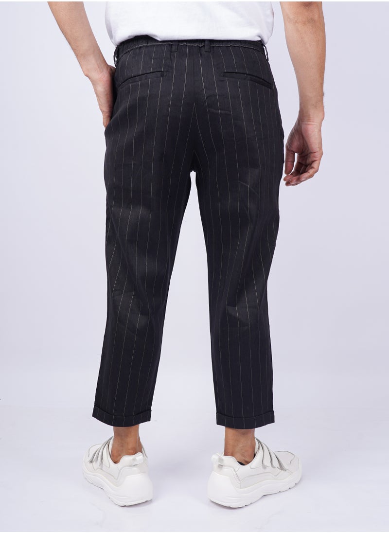 Men's Casual Elastic Waist With Drawstrings Pleated Pant in Black