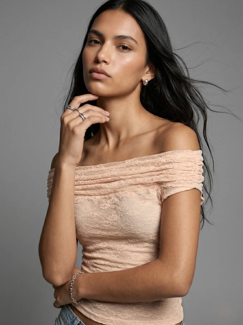 أوجيدر Peach Off Shoulder Lace Top