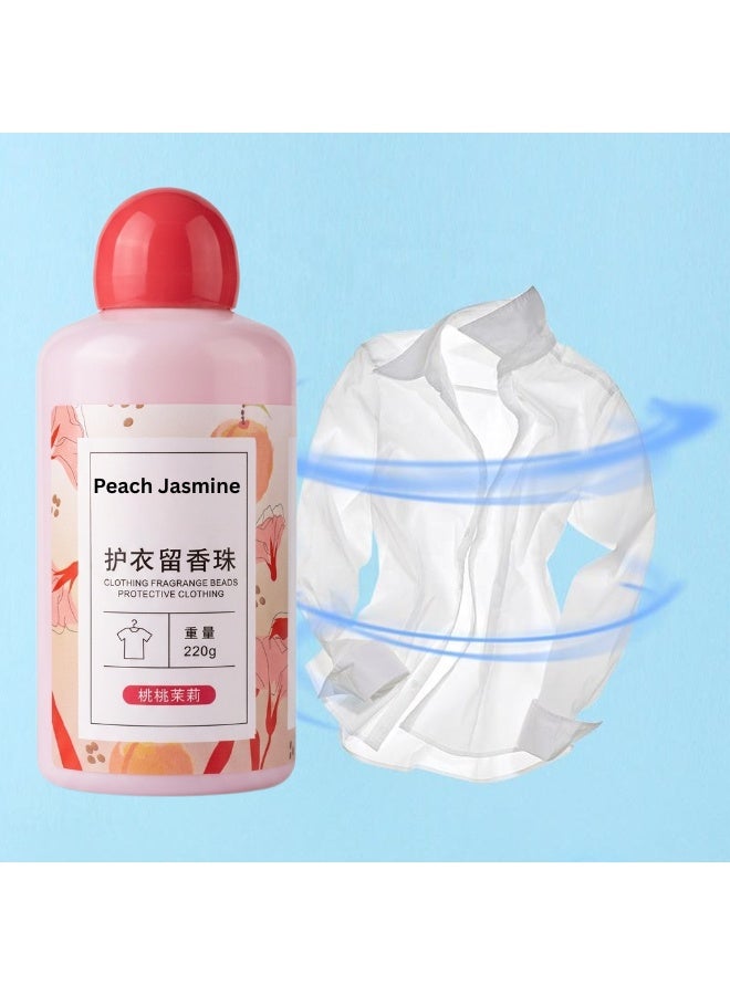 حبوب معطرة للملابس والعناية بالأقمشة – عبوة 220 جرام – معطر للملابس ومثبت رائحة طويل الأمد – بنكهة أزهار أوسمانثوس أولونغ، خوخ ياسمين، برتقال ومشمش – مع عامل تليين للأقمشة ونعومة طبيعية – مناسب للغسيل اليدوي والآلي – آمن على الجلد وذو تركيبة قابلة للذوبان – يحافظ على الأقمشة ناعمة، لامعة وخالية من الكهرباء الساكنة – للعناية بجميع أنواع الملابس، الأقمشة الرقيقة والسميكة، والملاءات والبطانيات - Image 2