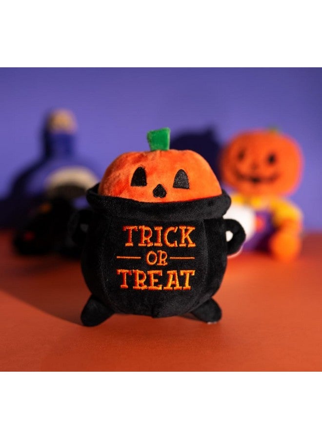 FuzzYard Trick Or Treat Halloween Pumpkin In Cauldron Plush Dog Toy For All Breed Sizes - Image 3