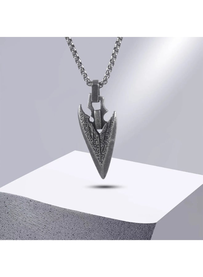فنوكس قلادة رجالية بتعليقة سهم قلب التنين – لون فضي كلاسيكي من فولاذ تيتانيوم 316L مع سلسلة صندوقية 60 سم وعلبة هدية - Image 1