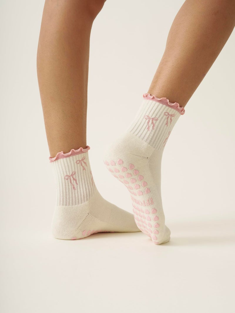 Shapes Studio Half Calf Grip Socks, Cute Fruit Pilates Socks, Ruffle Socks, Non-Slip for Barre Yoga (US, Numeric, 5, 10, Regular, Regular, Soft Pink Bow, Effortless Club) - Image 4