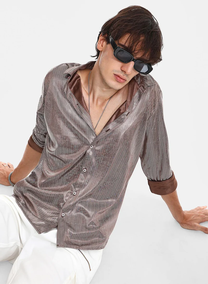 Campus Sutra Men's Metallic Brown Sheen Chevron Shirt For Casual Wear | Spread Collar | Long Sleeve | Button Closure | Shirt Crafted With Comfort Fit For Everyday Wear