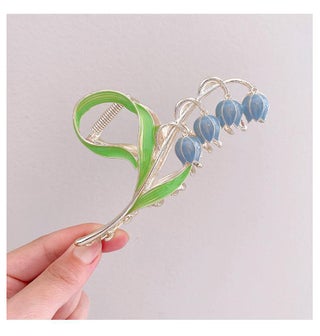 Enchanted Tulip Hair Claw Clip for SummerJade Rabbit Light Blue Jade Rabbit Light Blue - pzsku/Z417BF4399C032A24F0BEZ/45/1746227035/02d91197-d9ff-4a1c-b3b5-5028db306e2d
