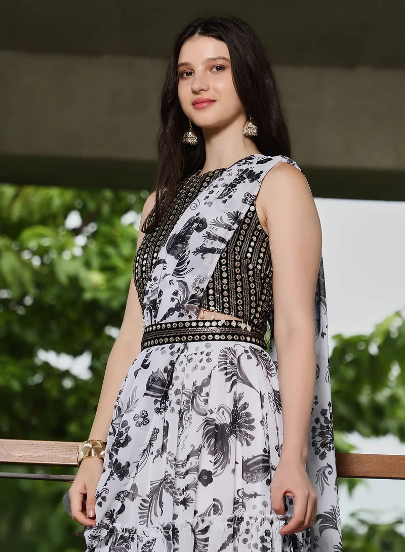  قصة Qissa Women's Midnight Black Botanical Mirror-Block Pre-Draped Saree For Ethnic Wear | Round Neck, Sleeveless | Geometric Embroidered Fabric | 2 Piece Pre-Draped Saree Designed For Evening & Party Wear