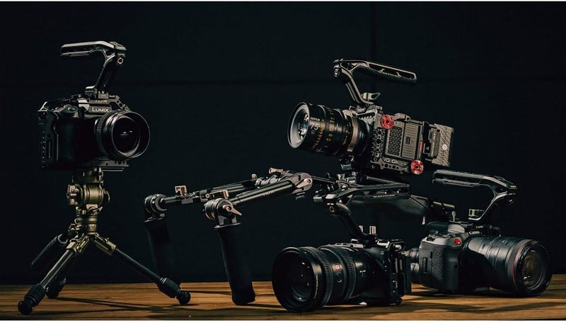 Tilta Xeno Top Handle for Filmmakers & Cameras - Black | Aluminum Alloy and Silicone Build | 1/4″-20 and 3/8″-16 Threads w/Locating Points | Safety Release Pin | Comfortable Handling (Cold Shoe) - Image 2