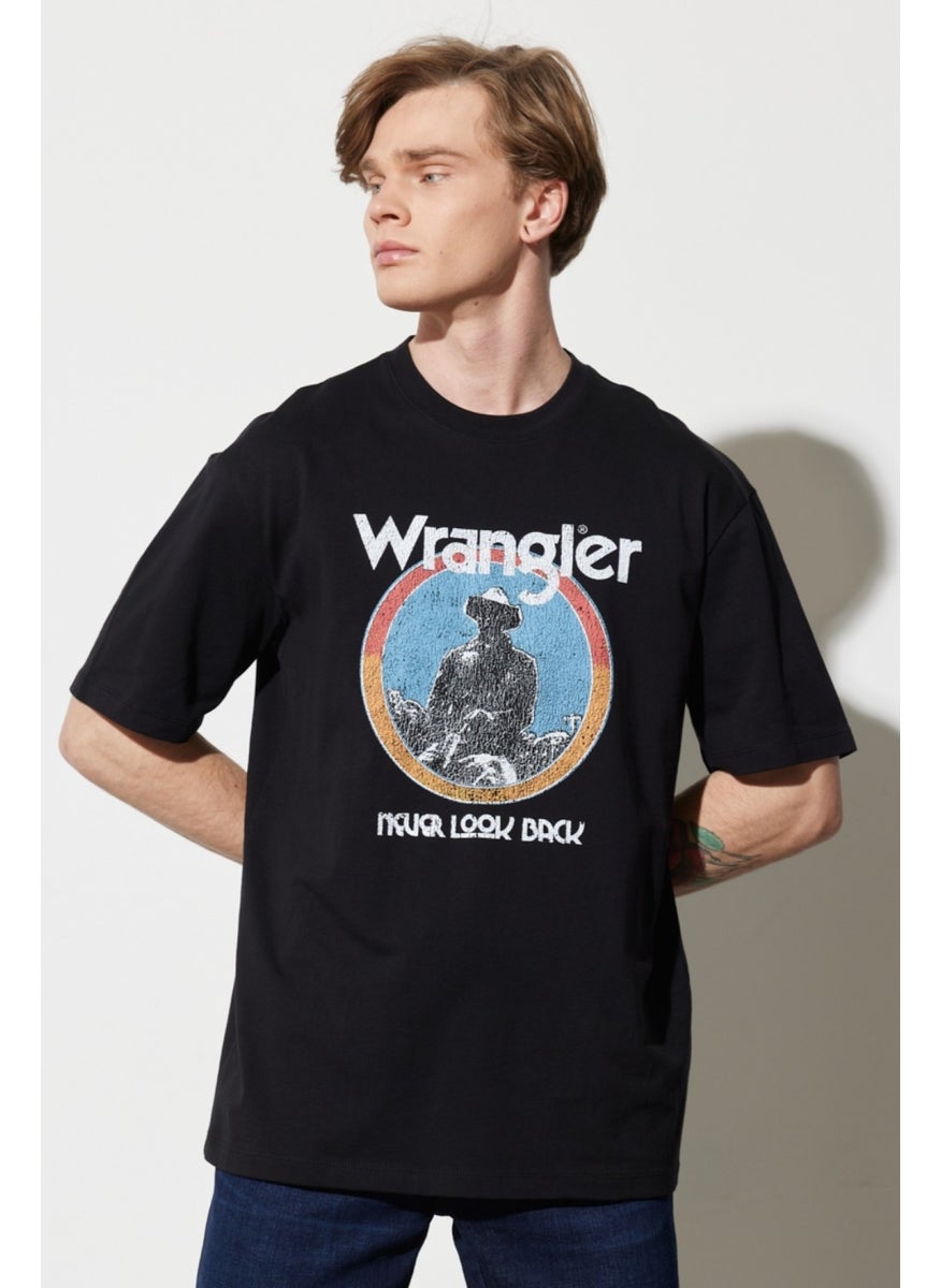 Wrangler Men's Black Crew Neck T-Shirt  - Image 2