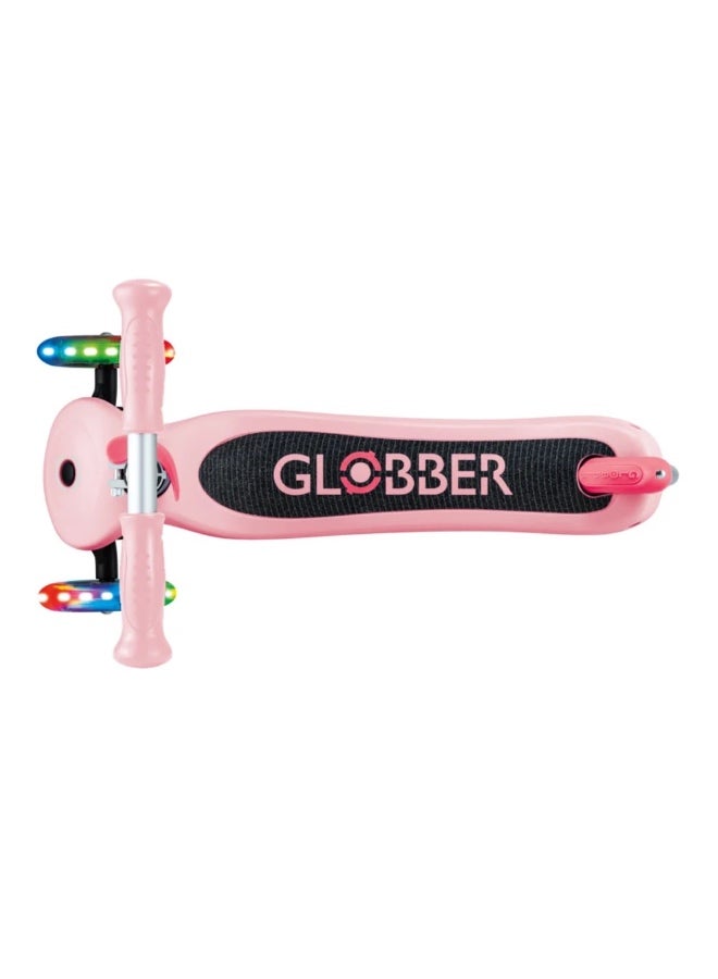 Globber Primo Lights Scooter - Pastel Pink - Image 4