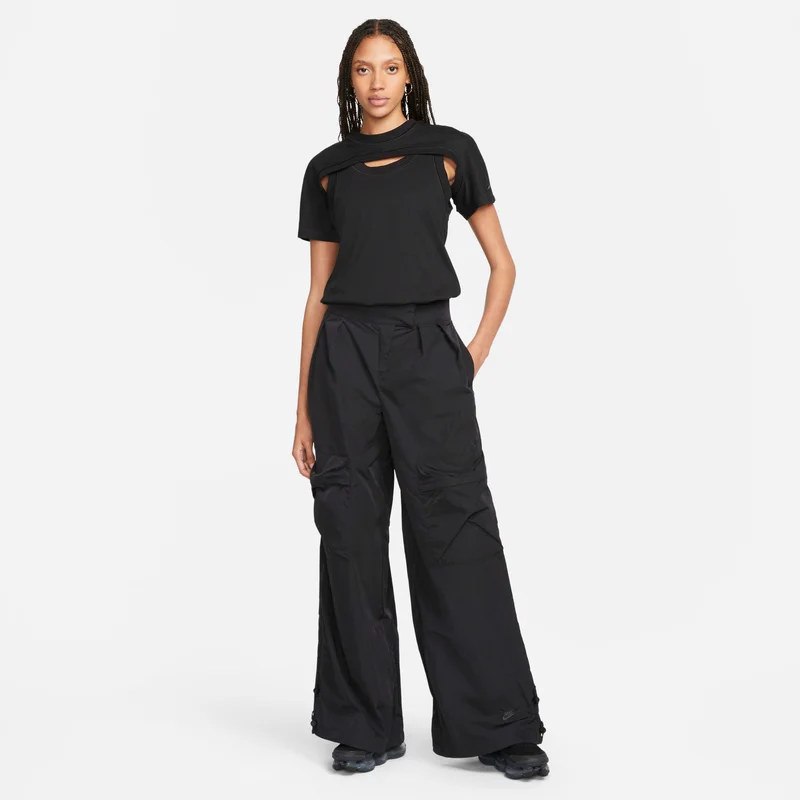 Nike Black Women's Sportswear Air High-Rise Shorts for Women | Best Price UAE