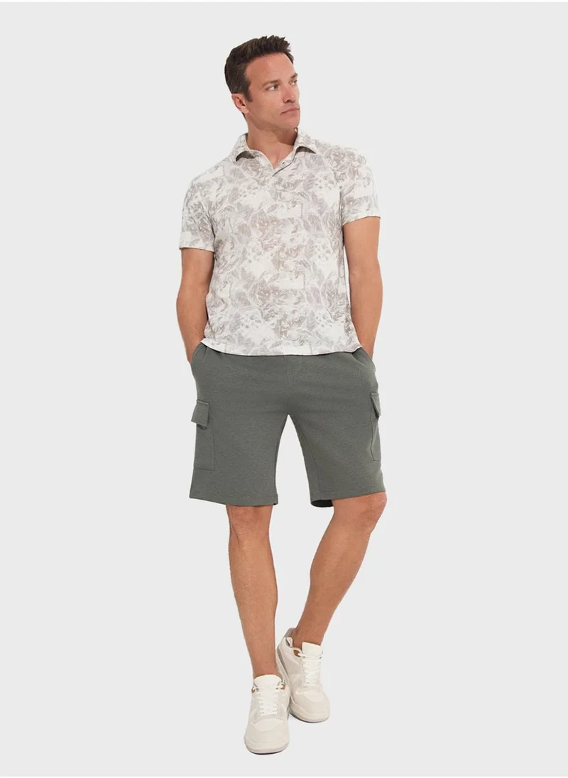 جون Essential Cargo Shorts