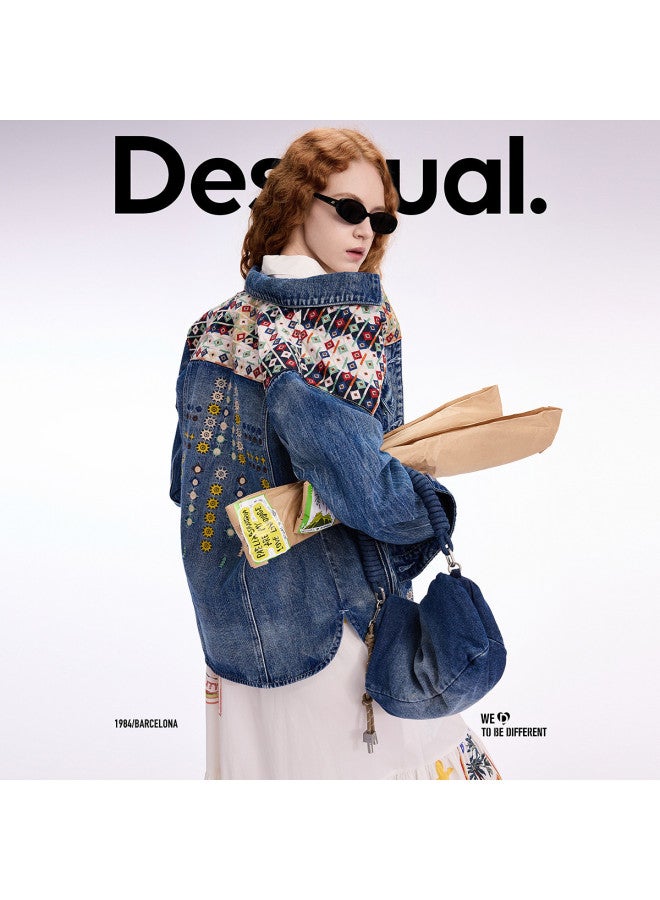 DESIGUAL جاكيت جينز نسائي مزين بتصميم تطريز باتش وورك مع ياقة - Image 2
