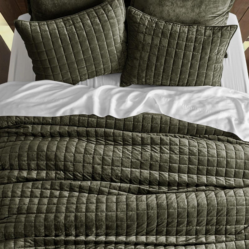 RECYCO Luxury Velvet Quilt Set Full Queen Size, Lightweight Velvet Comforter Set, Oversized Bedspread Coverlet Quilted Bedding Set, with 2 Matching Pillow Shams, for All Season, Olive Green - Image 3