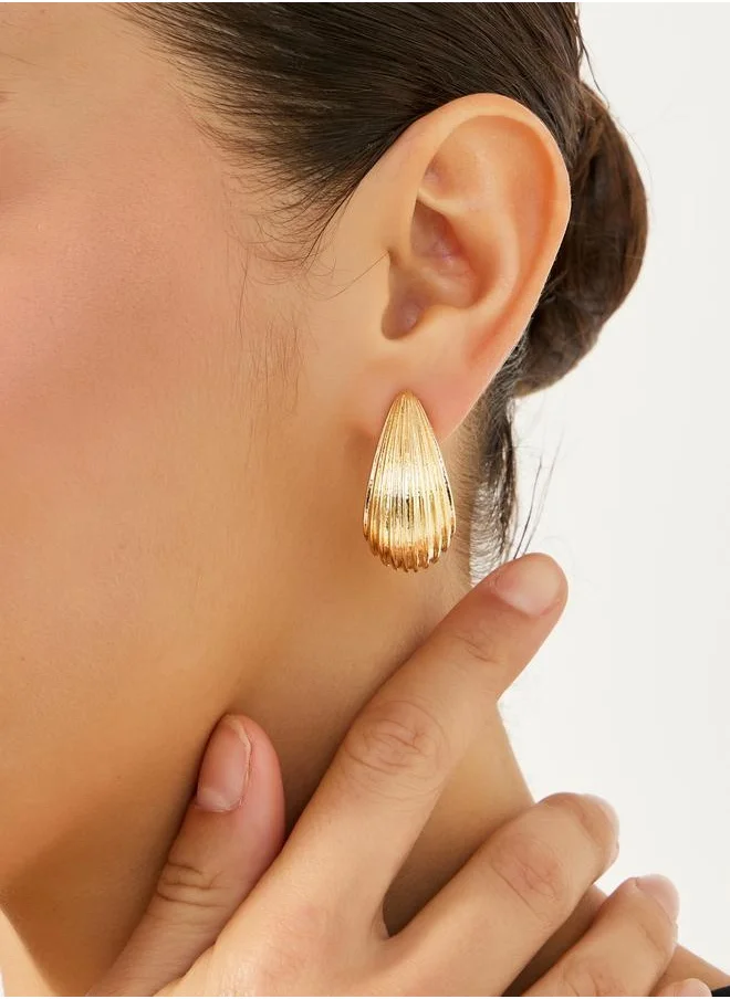 ستايلي Textured Stud Earrings