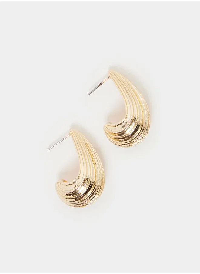 ستايلي Textured Stud Earrings