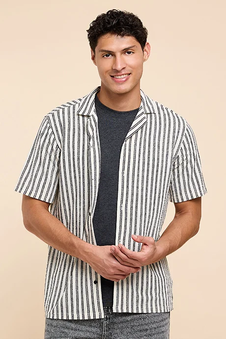 R&B Striped Shirt with Reverse Collar and Short Sleeves