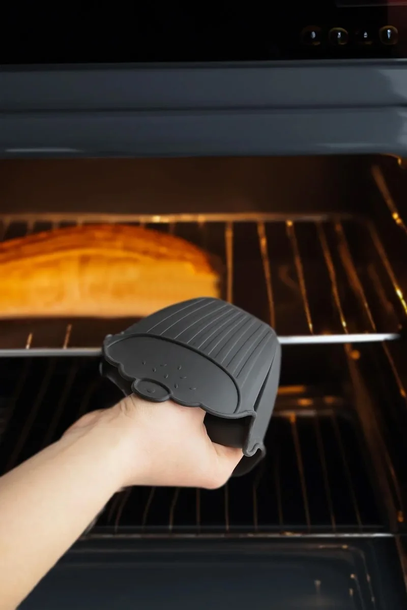 Nishev Silicone Oven Glove Heat Insulated Non-Slip Microwave Oven Pot Tray Grip Glove