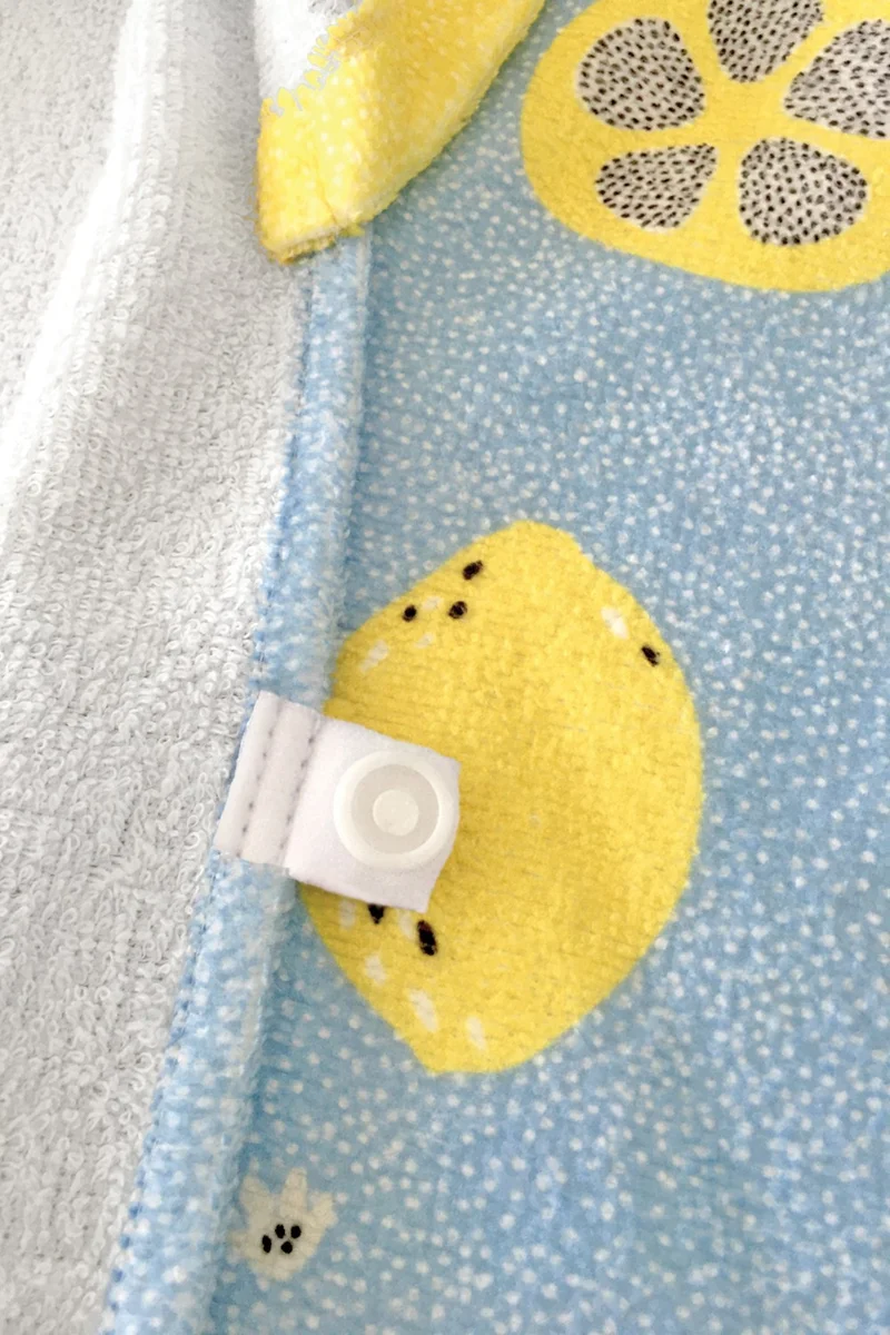 هامور Dough Hooded Children's Beach Towel Lemon Yellow with Snaps on the Front