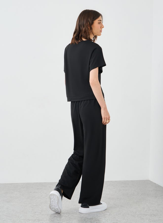 تايك تو طقم تي شيرت وبنطلون بقصة مربعة قطعتين - Image 4