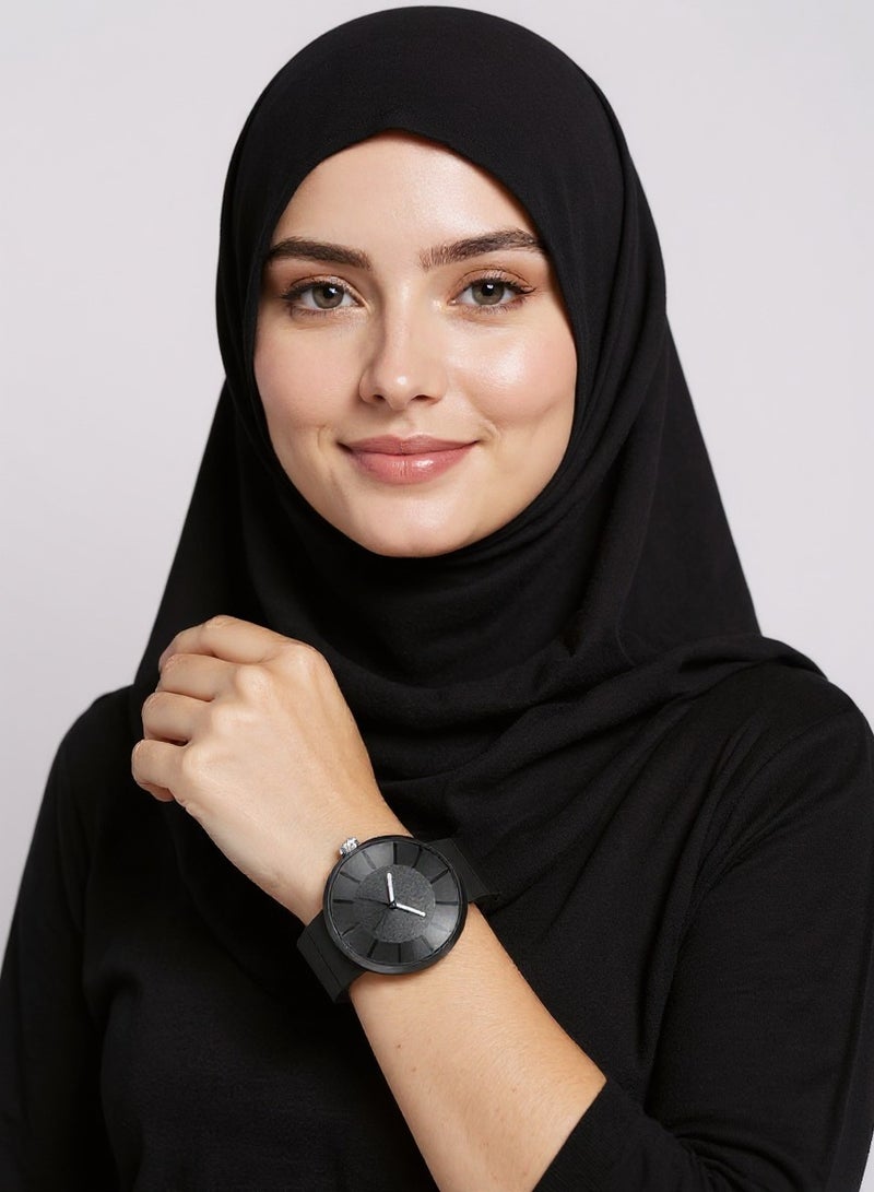 ستاجي ساعة يد بلون أسود فخم تمنحك مظهراً راقياً، بعقارب أنيقة مقاومة للماء، وسوار من جلد البولي يوريثان المتين المقاوم للتلف - Image 5