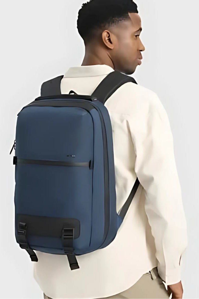 أوزوكو حقيبة ظهر لاب توب للأعمال من أوزوكو 9851 - بمنفذ شحن USB، مقاومة للماء، تناسب أجهزة بحجم 15.6 بوصة - أزرق - Image 2