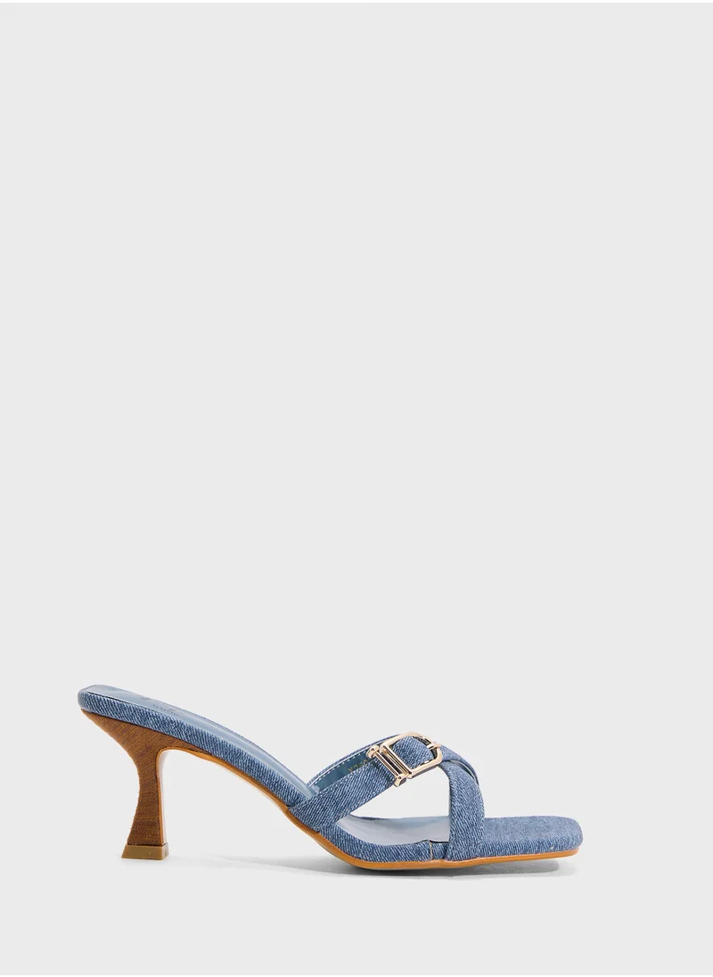 جينجر Heeled Mule With Buckle