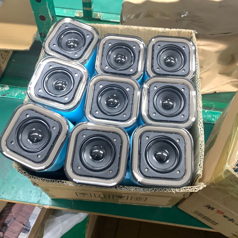 New 12 Bluetooth Speaker 40W With Karaoke Microphone Heavy Bass Home Accompaniment Wireless - Image 5