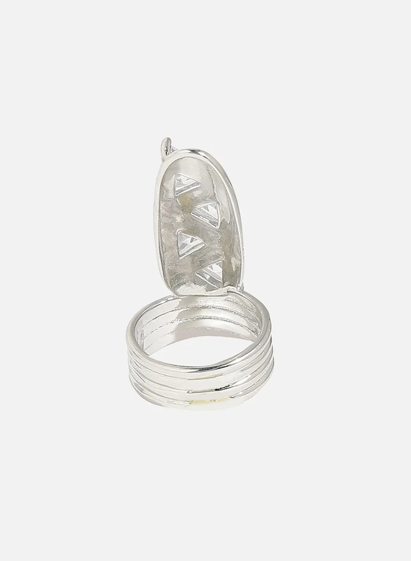 SOHI Fashionista Adornment Artificial Ring Jewellery