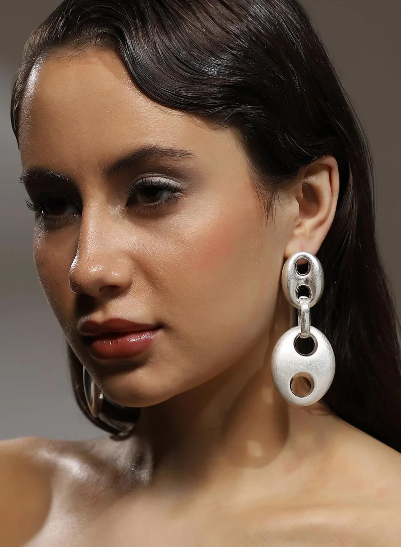 سوهي SOHI Women's The Bolt Drop Earrings For Evening Wear | Metallic  Colour | Alloy Material | Push Back Closure | Metallic Earrings | Drop Earrings For Women & Girls