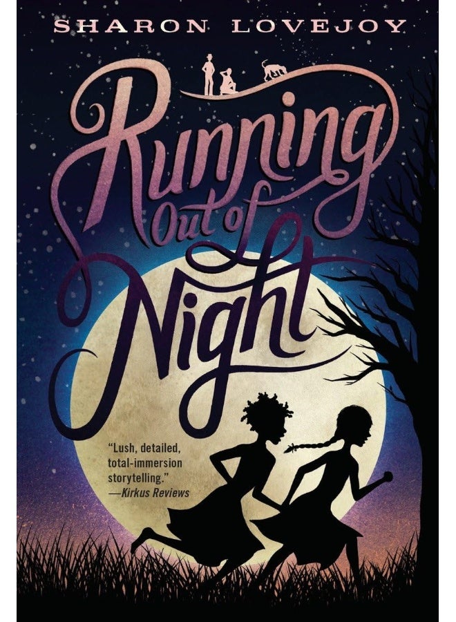 حصان صغير يركض خارج الليل