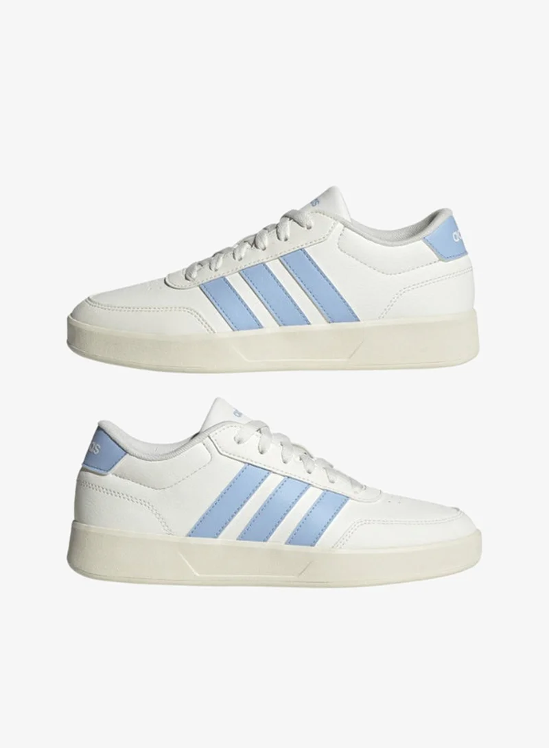 adidas أحذية رياضية نسائية بريك نت . بيضاء