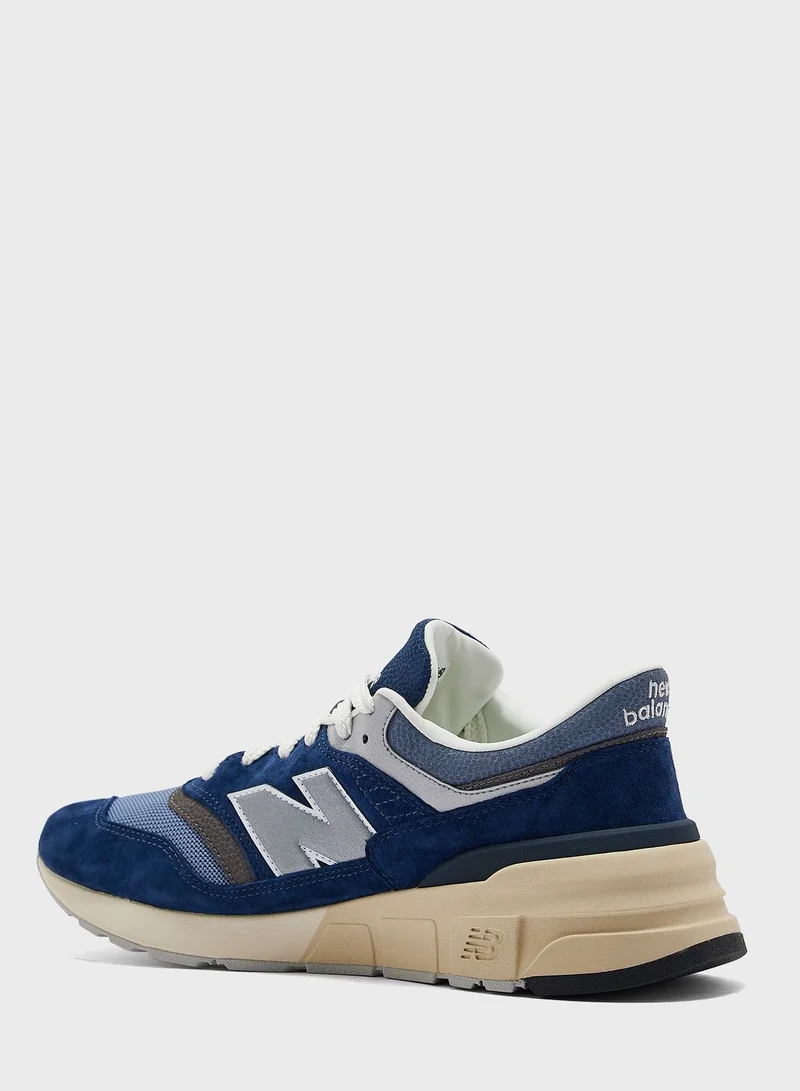 New Balance 997R Low Top Sneakers
