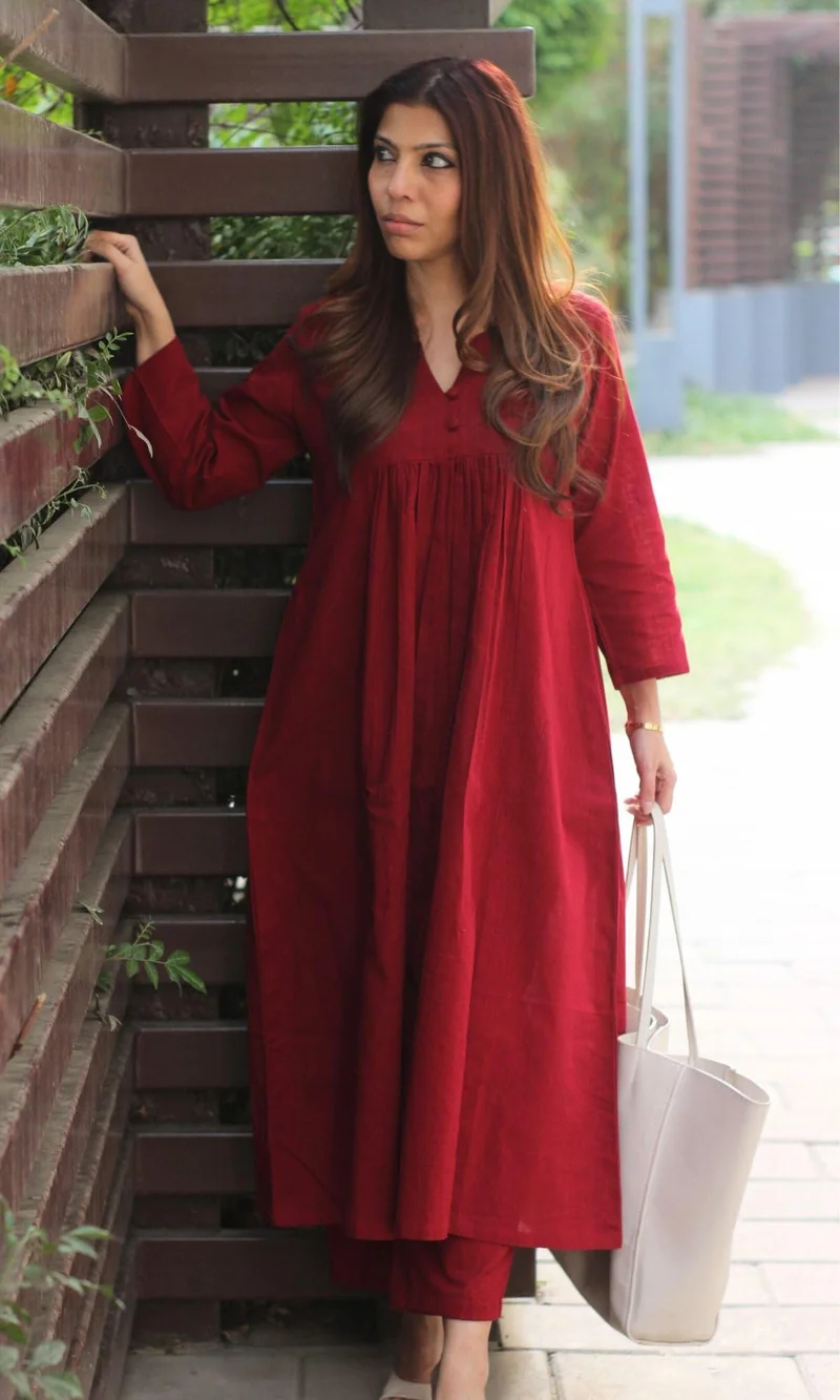 GoSriKi Women's Rayon Viscose Solid A-Line Kurta with Pant (ANVI RED-GS_L_Red_Large)
