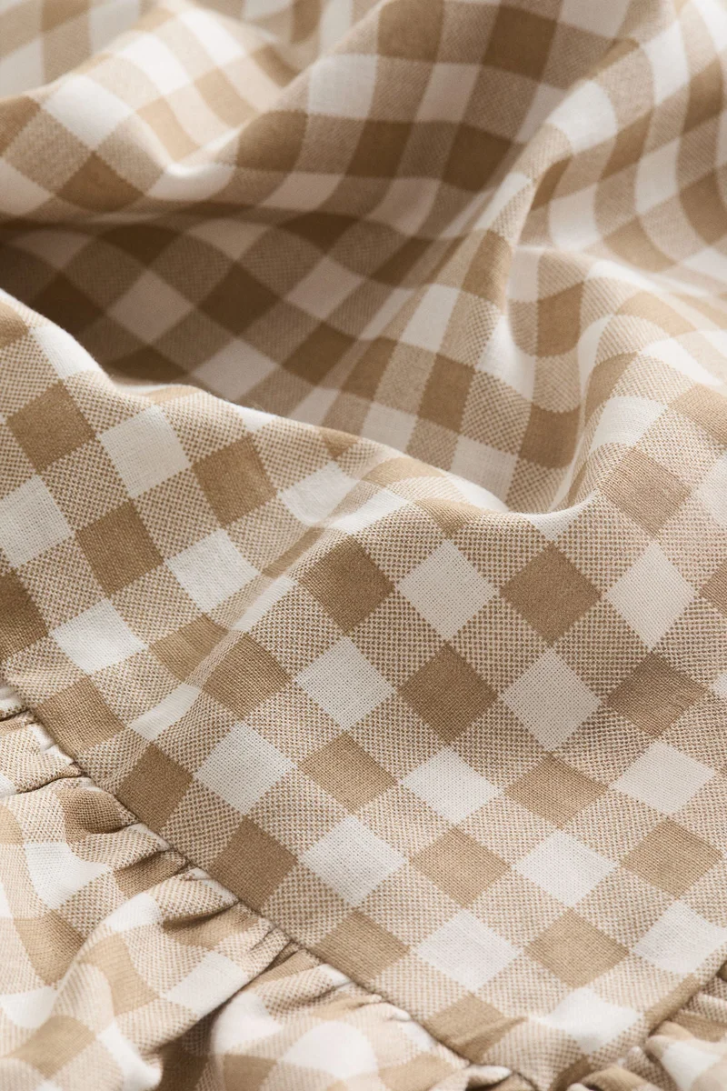 اتش اند ام غطاء وسادة قطني بحافة مكشكشة