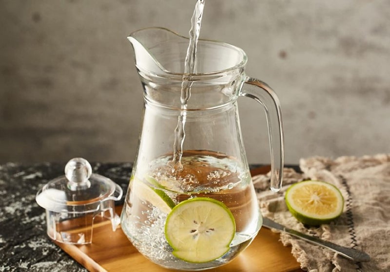 FINSTER Premium Jug With Glass Set - Crystal Glasses (6 Pieces, 300ml) and Water/Juice Jug (1.3 Liter) - Highball Glass Set for Dining Table, Transparent - Image 3