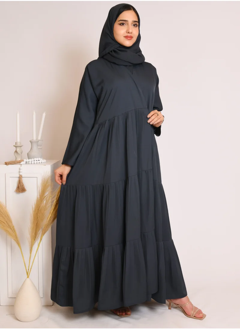 HAWRAA ABAYA Quarter cloche abaya in gray with pleats