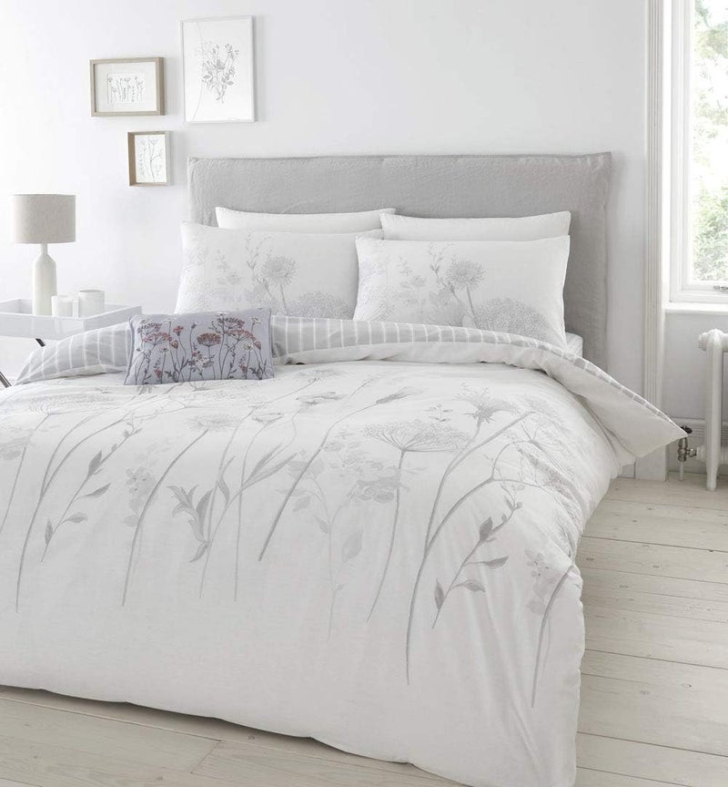 Meadowsweet Floral Reversible King Duvet Cover Set with Pillowcases White - Image 2
