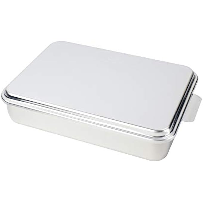 Nesco Aluminum Cake Pan with Classic Lid - Image 1