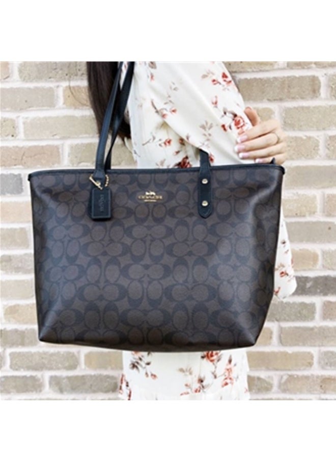coachoutlet COACH City Tote Bag In Signature Canvas  - Image 2