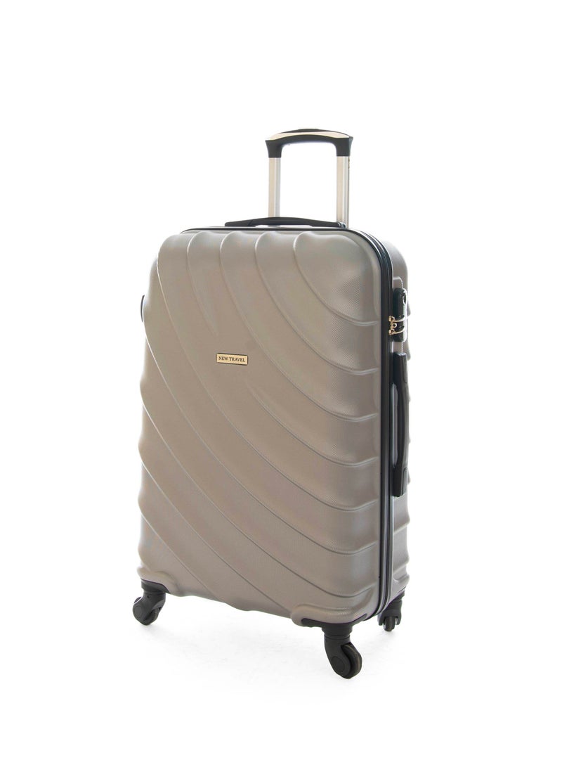 نيو ترافيل طقم شنط سفر صلب  3 قطع  لون رمادي ماركة نيو ترافل مقاس 28/24/20 بوصة  BR1098/3P - Image 3