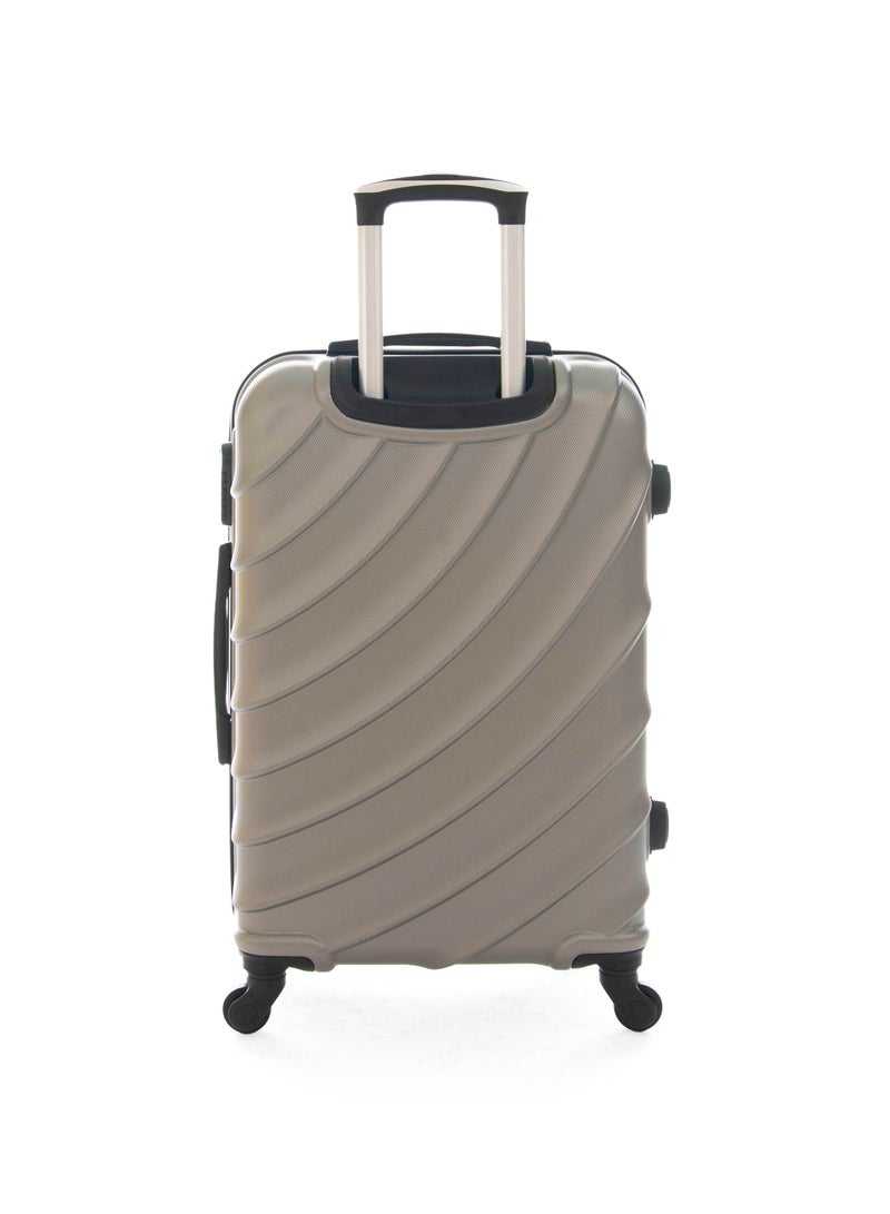 نيو ترافيل طقم شنط سفر صلب  3 قطع  لون رمادي ماركة نيو ترافل مقاس 28/24/20 بوصة  BR1098/3P - Image 4