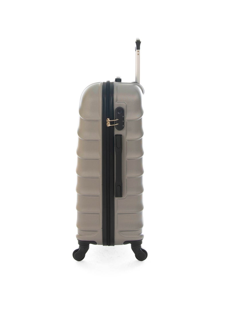 نيو ترافيل طقم شنط سفر صلب  3 قطع  لون رمادي ماركة نيو ترافل مقاس 28/24/20 بوصة  BR1098/3P - Image 5