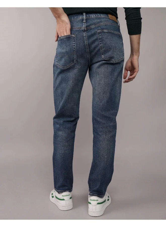 امريكان ايجل Airflex+ Light Wash Straight Jeans