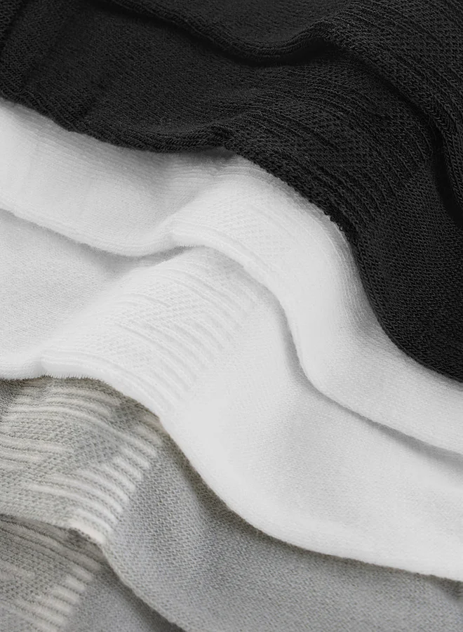 Dash Textured Non Terry Ankle Length Socks - Set of 3