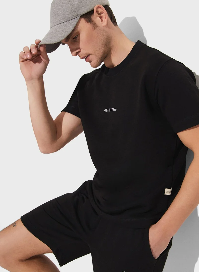 جون Crew Neck T-Shirt & Short Set